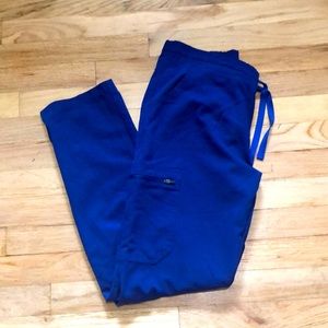 Figs scrub bottoms, skinny leg. Size small